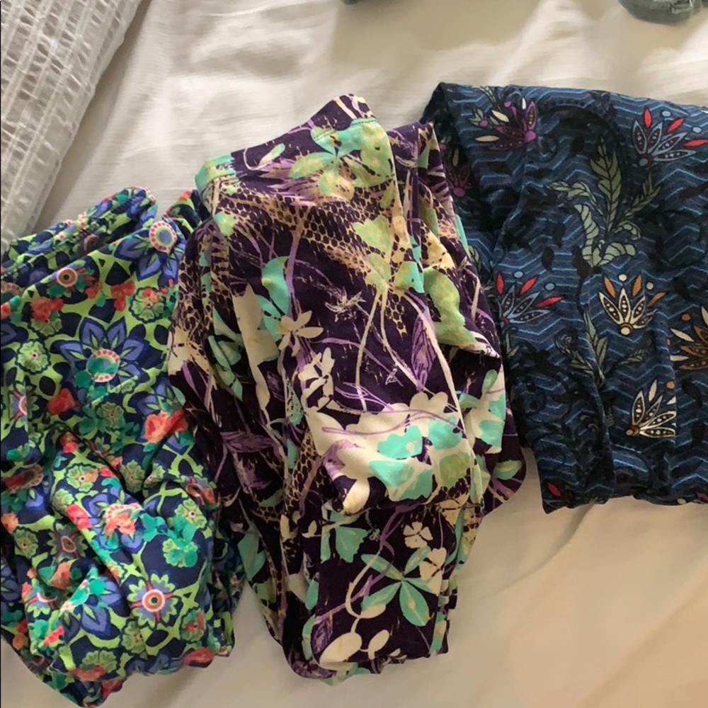 3 pairs of lularoe leggings for the price of one